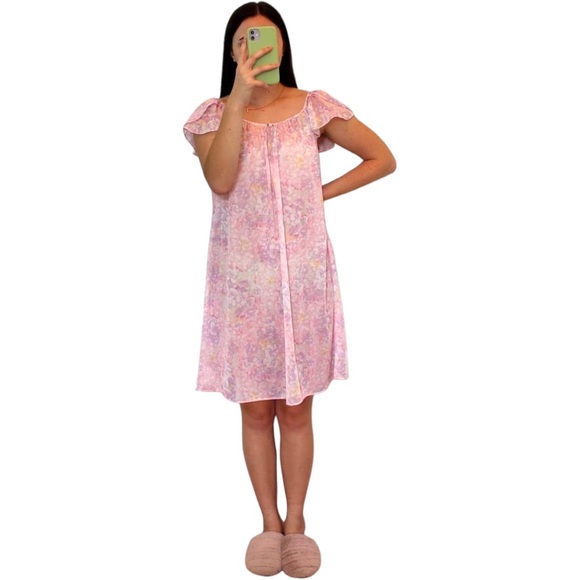 Sexy Vintage Silk Essence by
Miss Elaine Floral night gown size Xl - Picture 3 of 14